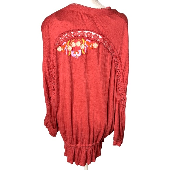 FINAL SALE Free People Serafina Sangria Floral Embroidered Crochet Boho Top M - Picture 6 of 11